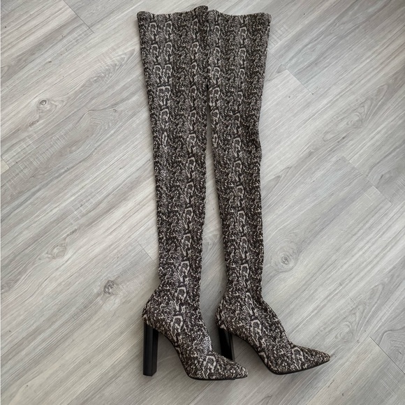 Saint Laurent Snakeskin Boot - Picture 8 of 8